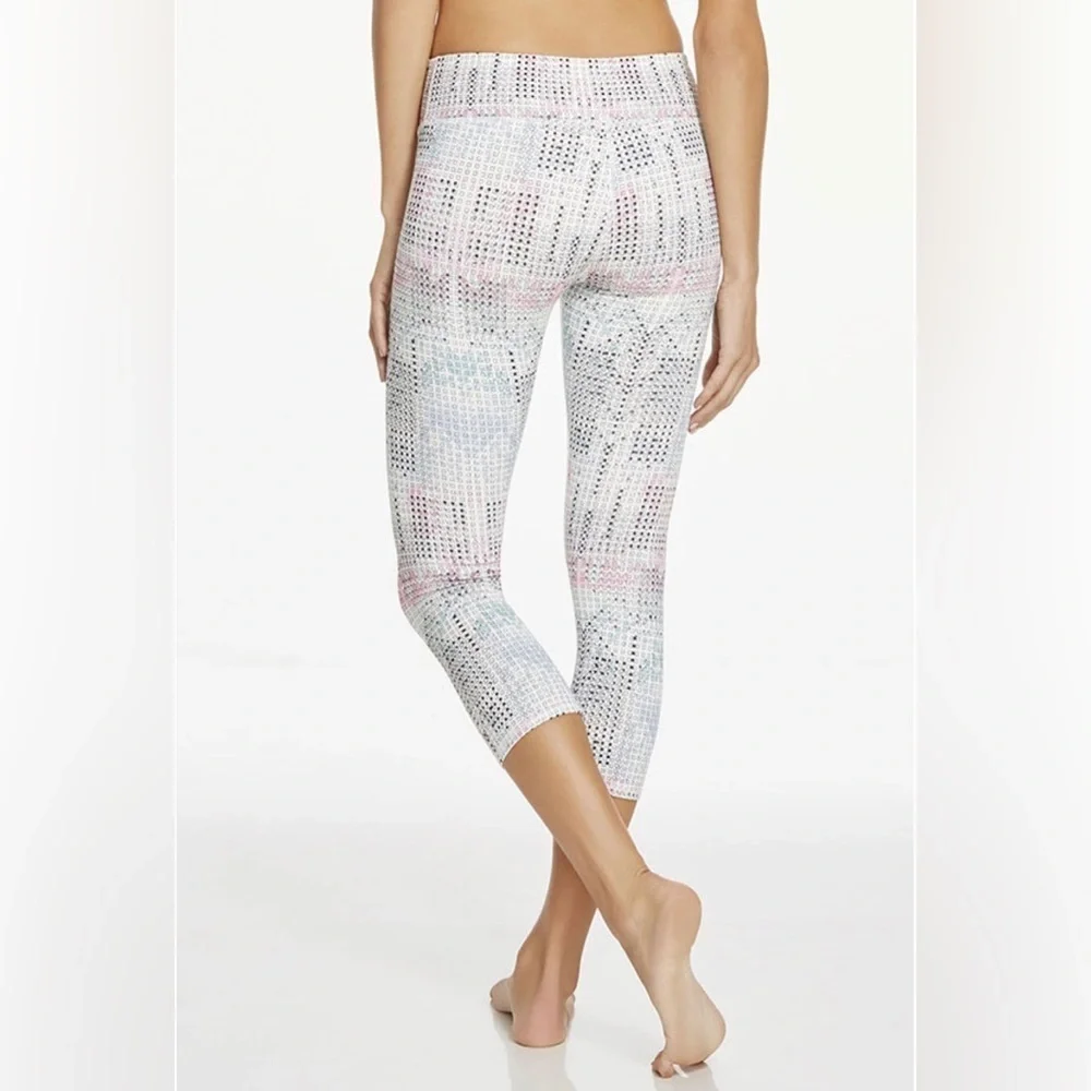Fabletics Women's S Define PowerHold Mid-Rise Capri Leggings in Arctic Print